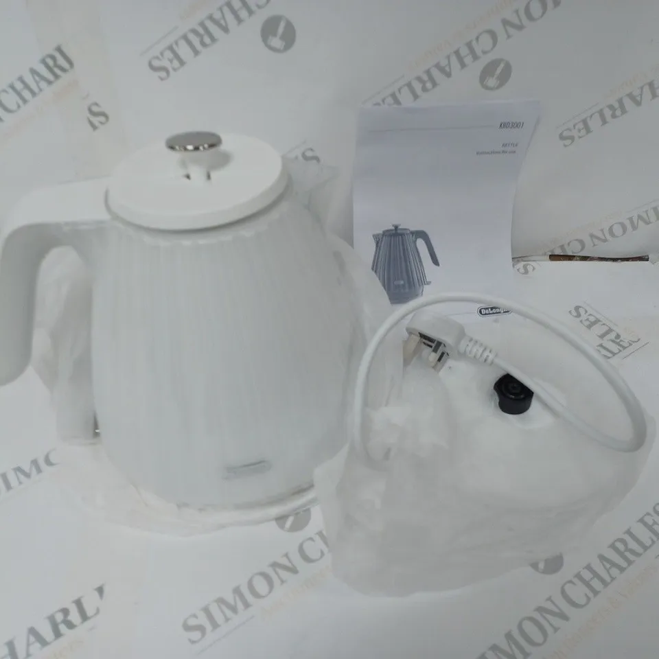 DELONGHI BALLERINA KETTLE RRP £59