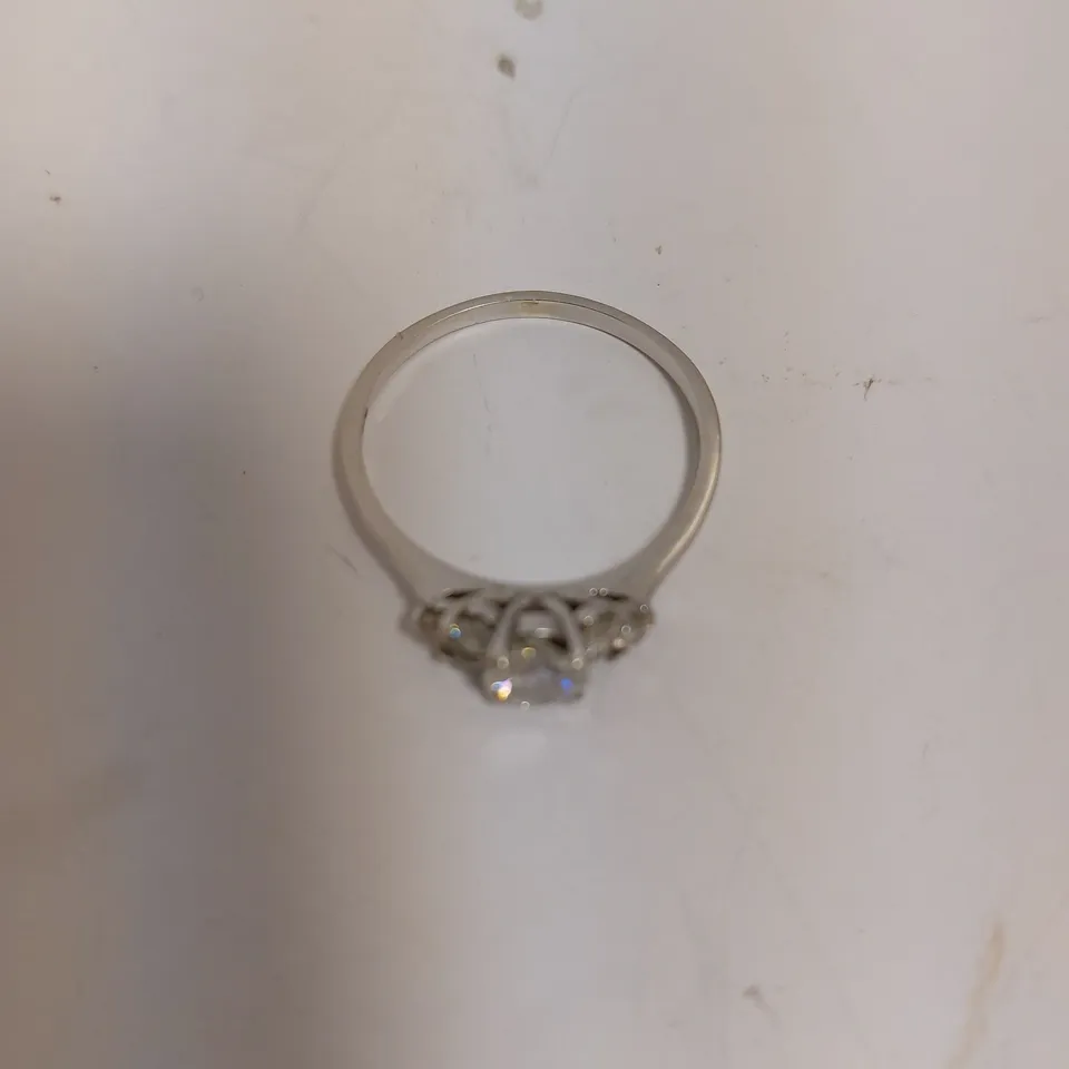 9CT WHITE GOLD 1CT TOTAL EQ MOISSANITE RING