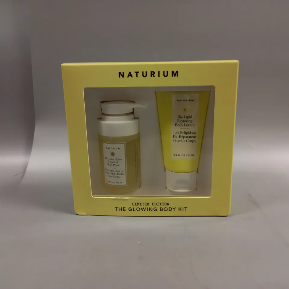 NATURIUM THE GLOWING BODY KIT 