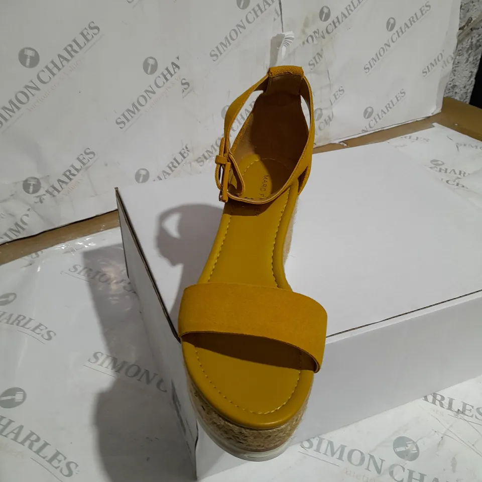 BOXED MARC FISHER ZAKO WEDGE SANDALS MUSTARD SIZE 6.5