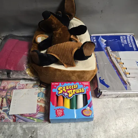 BOX OF APPROXIMATELY 15 ASSORTED TOYS AND GAMES TO INCLUDE FANCY DRESS, TITANIC MODEL AND TEDDIES