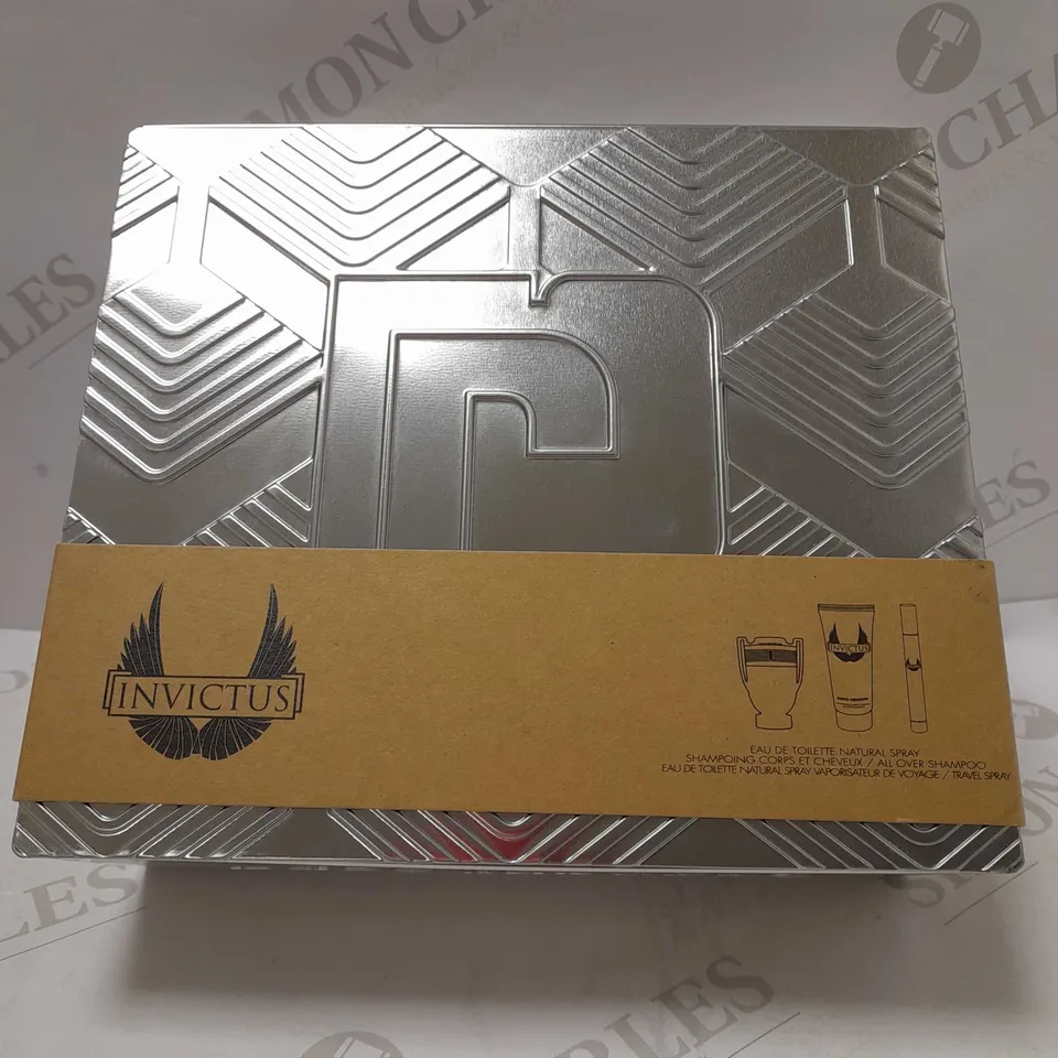 PACO RABANNE INVICTUS EAU DE TOILETTE 50ML GIFT SET