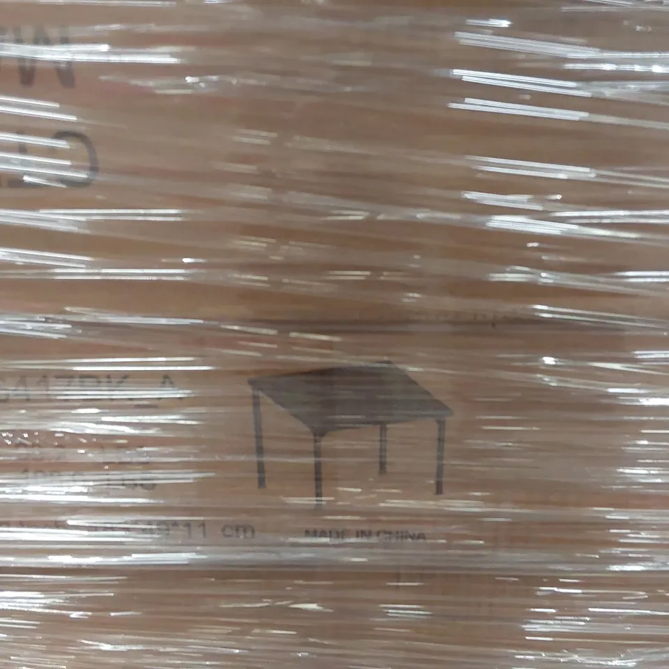 PALLET CONTAINING A LARGE ASSORTMENT OF CONSUMER PRODUCTS INCLUDING: ROLLED MATTRESS/MATTRESS TOPPER (UNSPECIFIED), PERGOLA, GARDEN SHED PARTS ECT