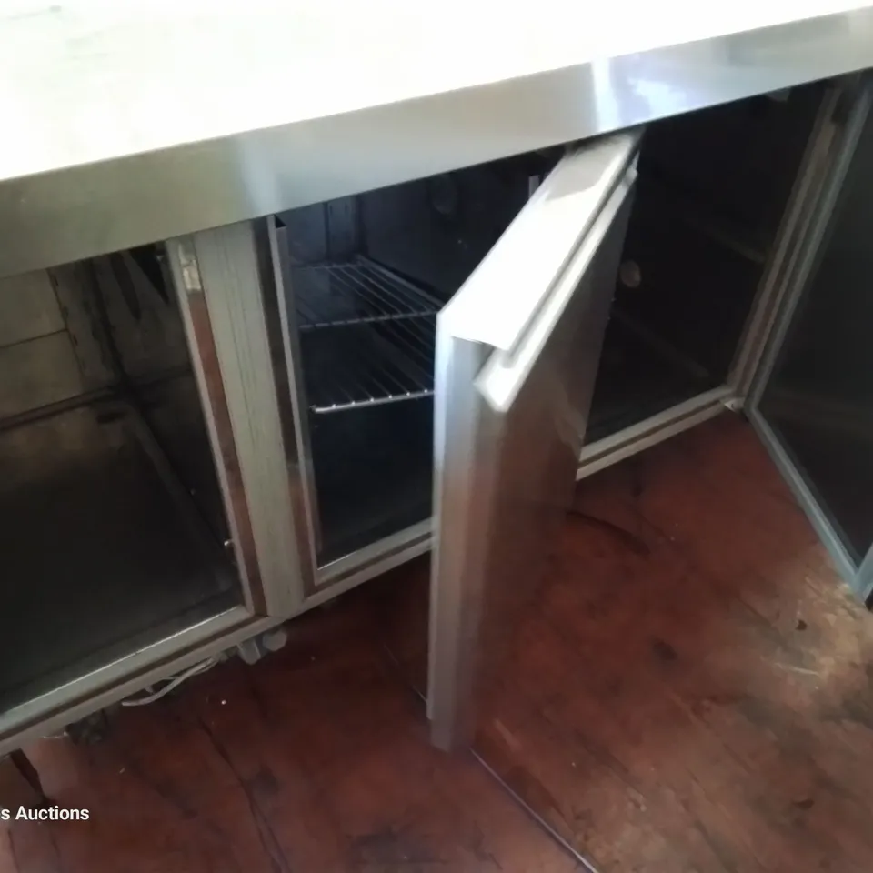 TRIPLE DOOR COUNTER FRIDGE