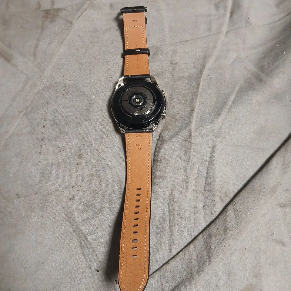 Automatic wristwatch with tan leather strap 