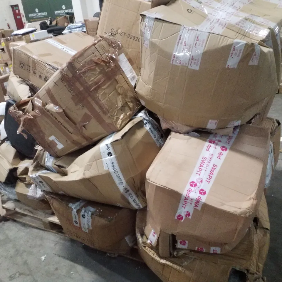 PALLET CONTAINING ASSORTED FURNITURE & DINING CHAIRS 