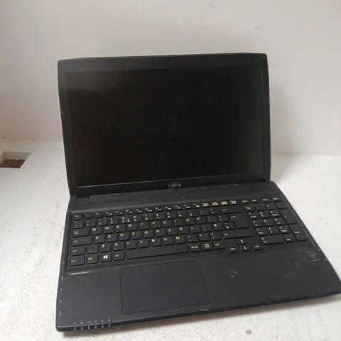 FUJITSU LIFEBOOK A514