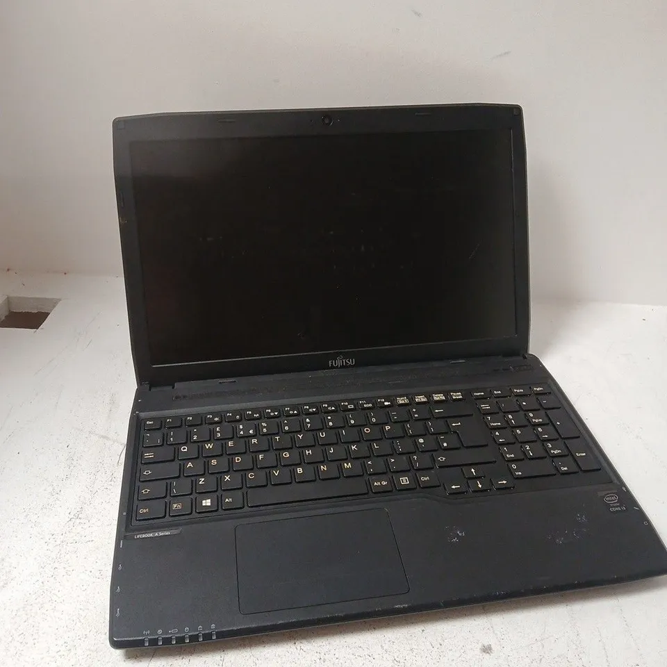 FUJITSU LIFEBOOK A514