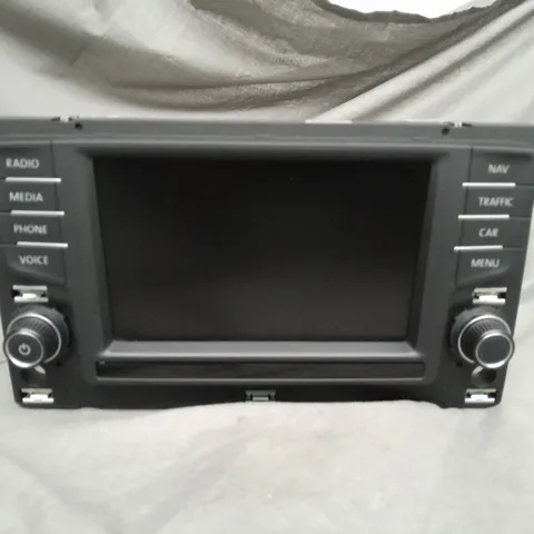 VW 3G0 919 605 D  CENTRE CONSOLE 