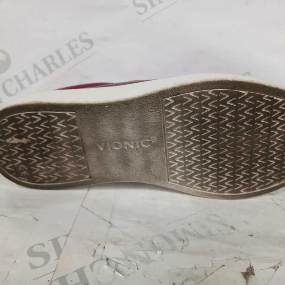 BOXED PAIR OF VIONIC TRAINERS IN BURGUNDY SIZE 4