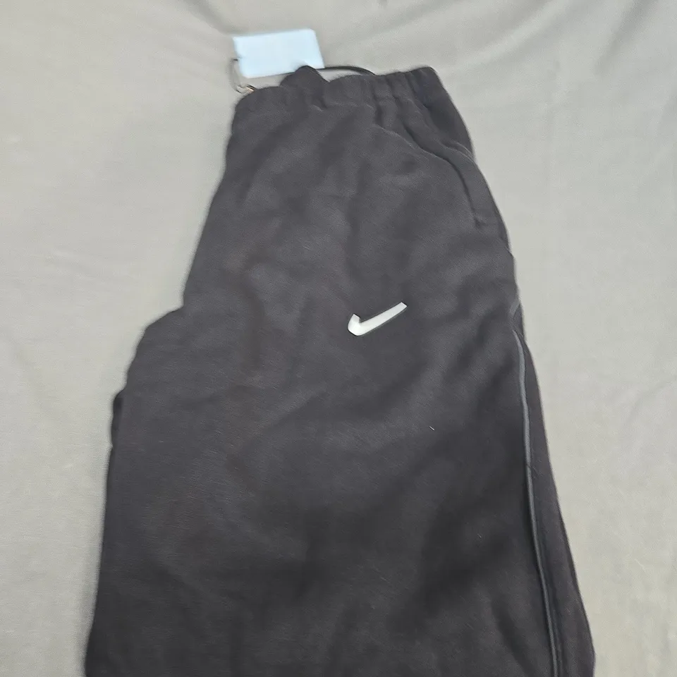 NIKE LOGO CASUAL TRACKSUIT BOTTOMS SIZE M