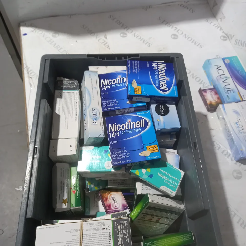 BOX OF APPROXIMATELY 50 ASSORTED CONTACT LENSES AND EYE TREATMENT TO INCLUDE ACUVUE, EASY VISION AND PRECISION 1