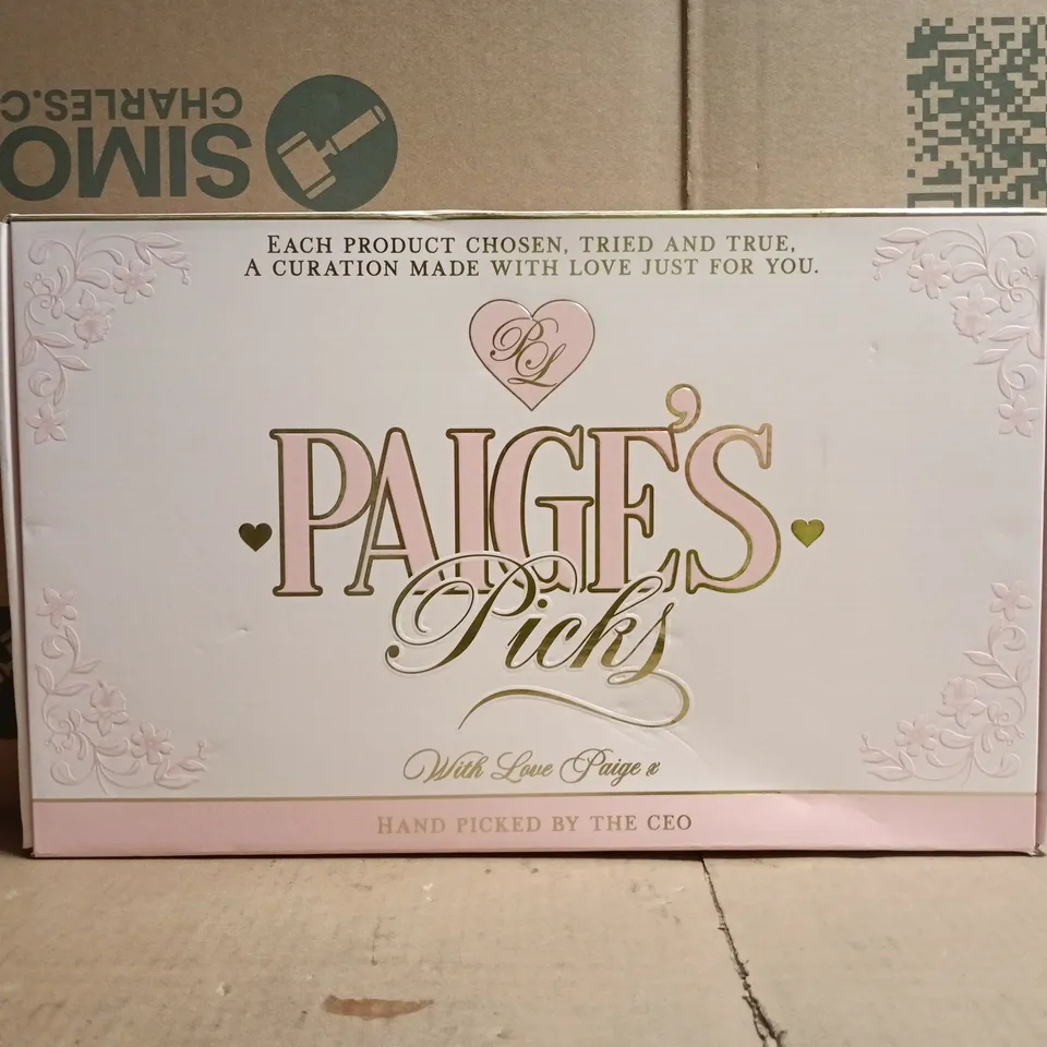 P.LOUISE PAIGE'S PICKS MAKE-UP SET