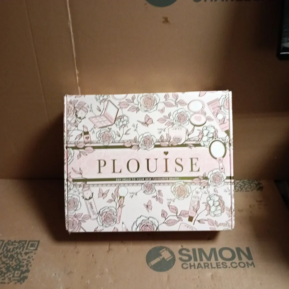 BOXED PLOUISE ASSORTED COSMETIC GIFT BOX 