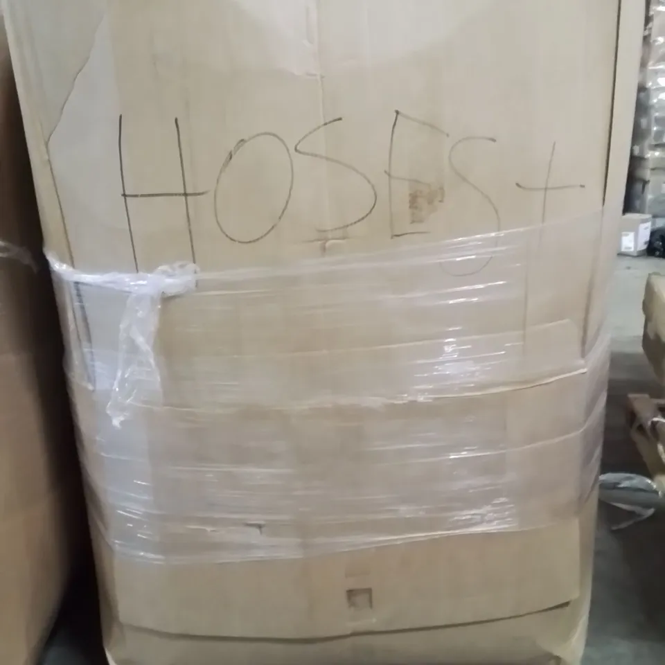 PALLET CONTAINING LARGE QUANTITY OF HOSES