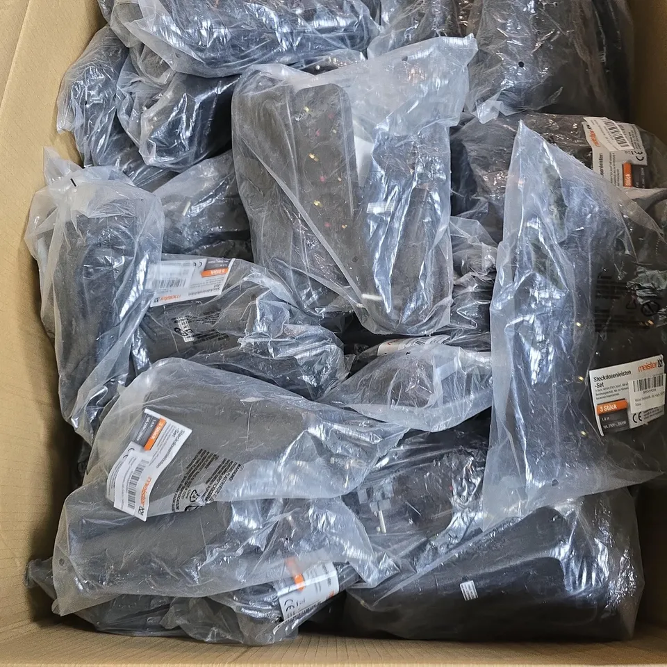 BOX OF APPROXIMATELY 50 EXTENSION POWER LEADS