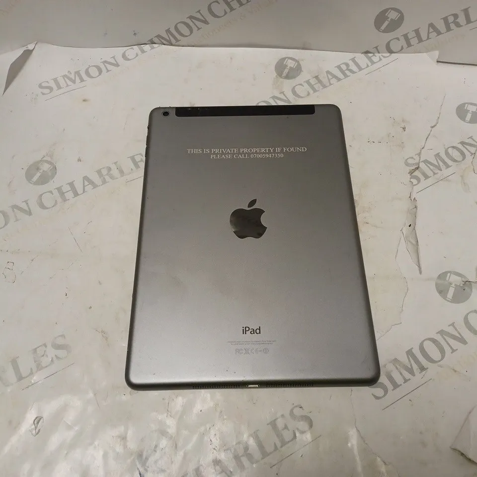 APPLE IPAD IN GREY MODEL A1475