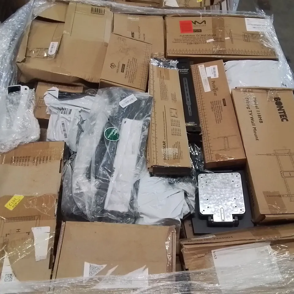 PALLET CONTAINING VERY LARGE AMOUNT OF TV AND PC MONITOR MOUNTS