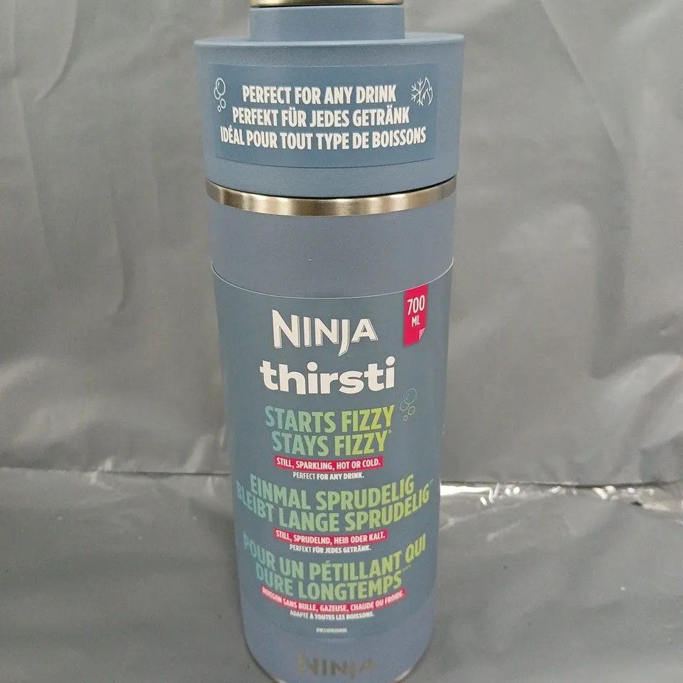 NINJA THIRSTI 700ML IN BLUE