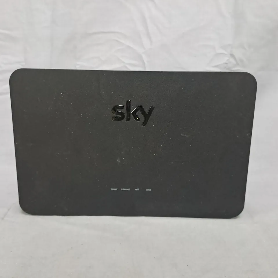 SKY SR203 ROUTER – SKY BROADBAND HUB