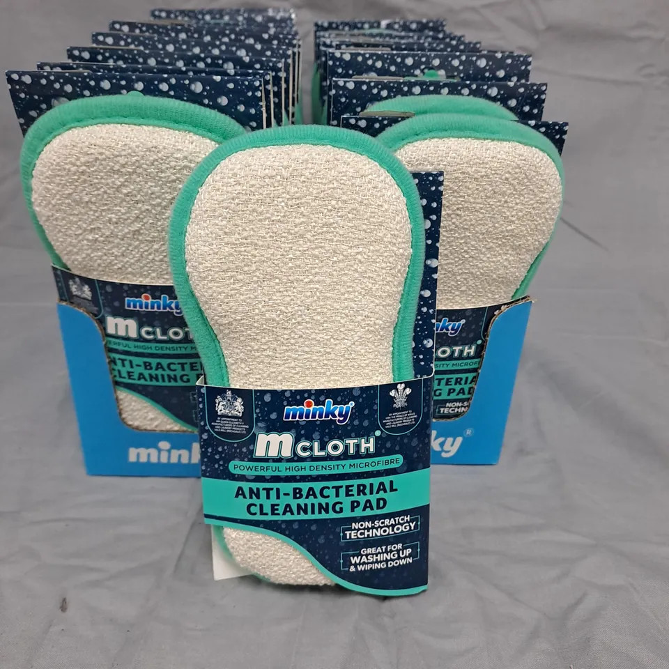 BOX OF APPROXIMATELY 25 MINKY M CLOTH ANTI-BACTERIAL CLEANING PADS
