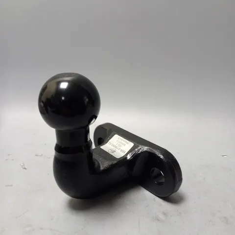 LOT OF 2-50MM TOW BALL