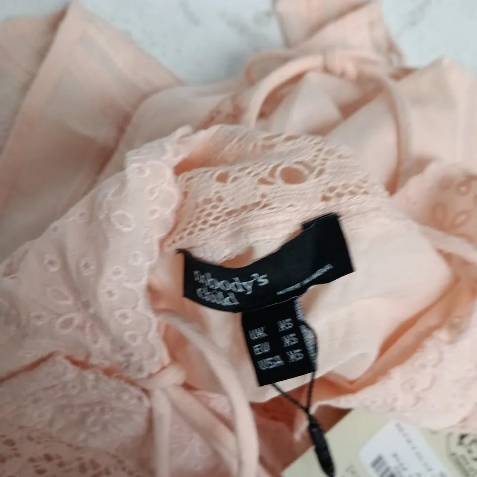 NOBODYS CHILD IRINA TOP – PINK LACE WOMEN'S TOP UK XS