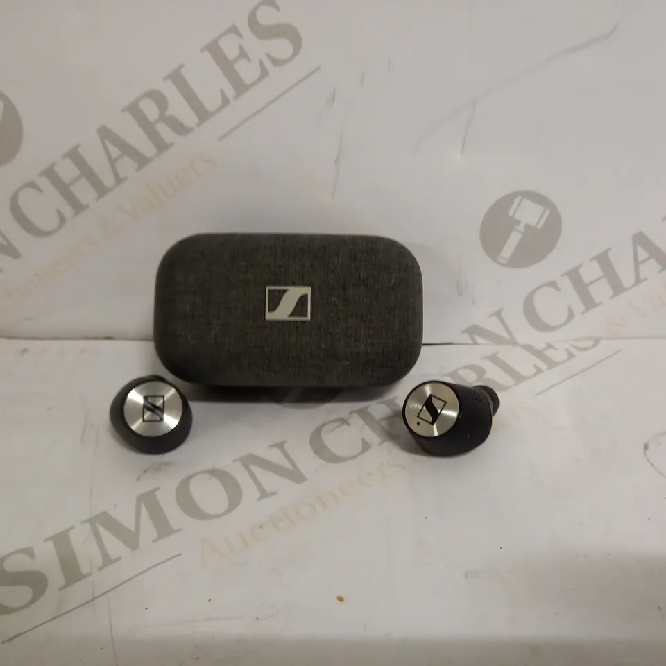 SENNHEISER TRUE WIRLESS EARPHONES