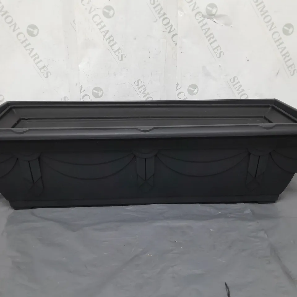 BOXED VENETIAN WINDOW RECTANGULAR PLASTIC PLANTER 