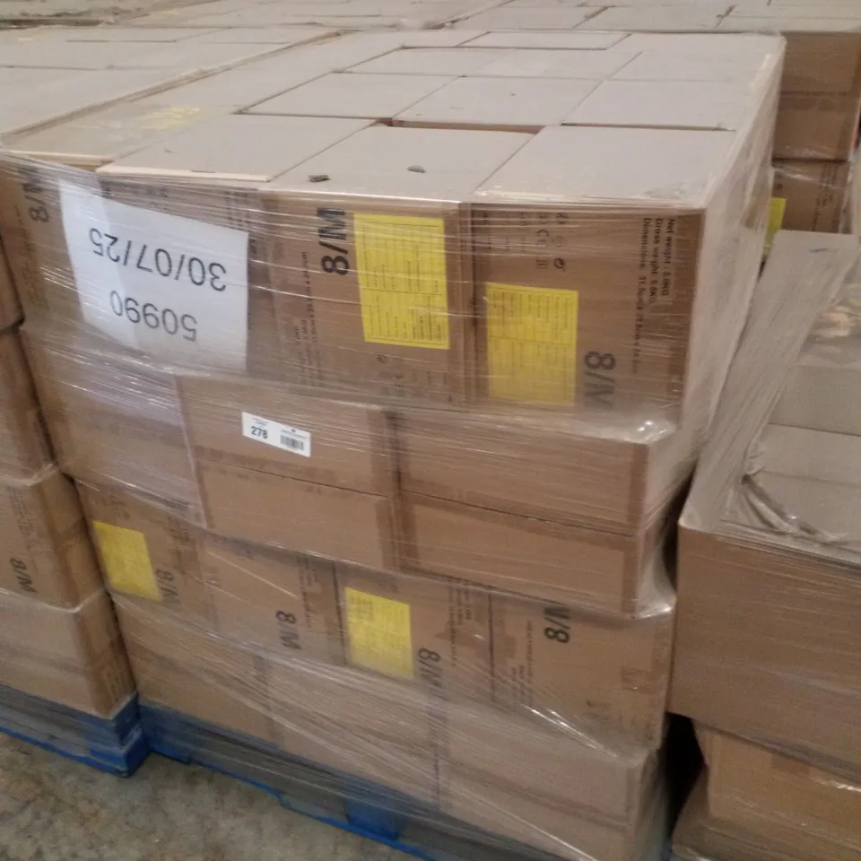 PALLET CONTAINING APPROXIMATELY 600 INTCO VINYL GLOVES 100PK MEDIUM