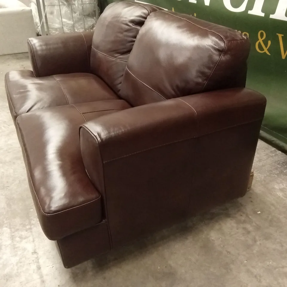 ASTORIA ITALIAN LEATHER 2 SEATER SOFA RRP £999