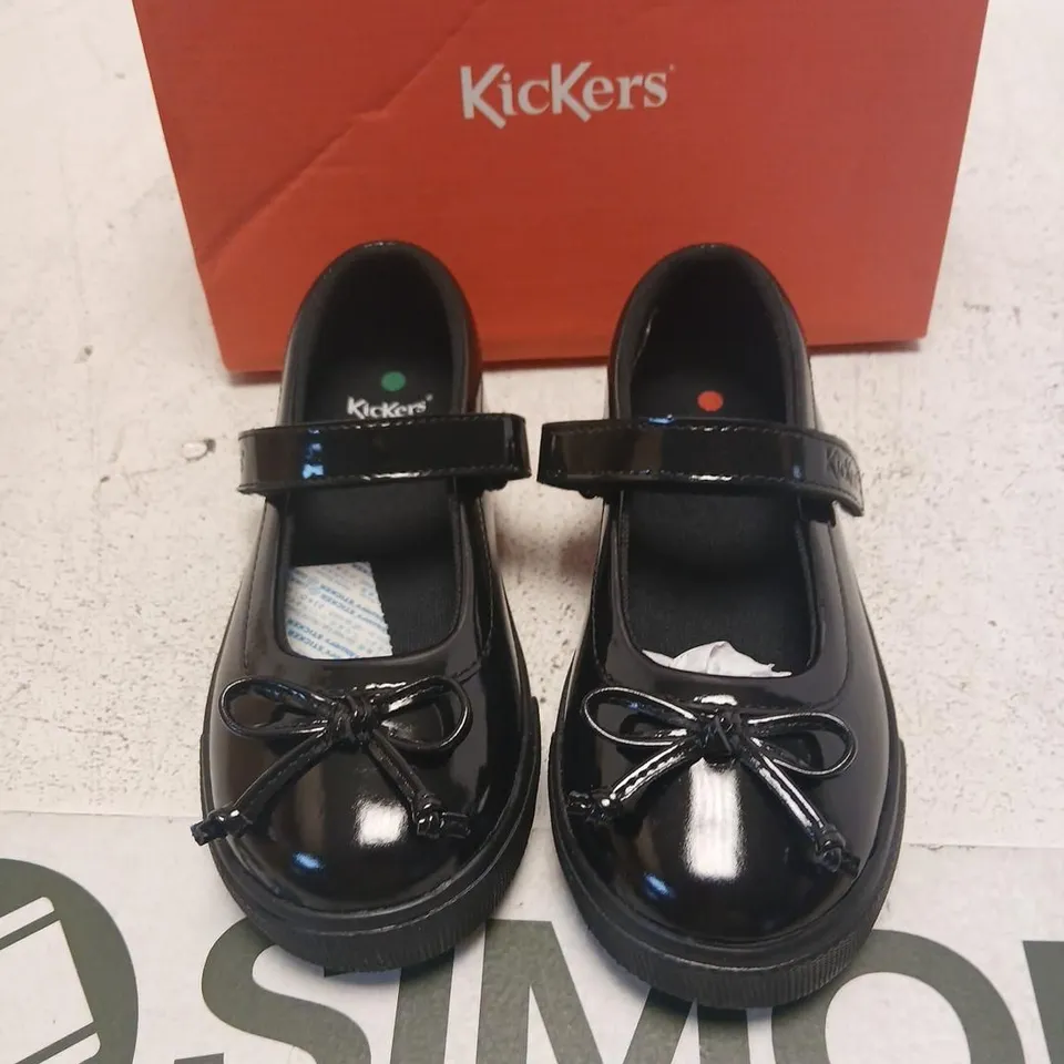 KICKERS KIDS’ PATENT LEATHER MARY JANE SHOES – UK  KIDS 11 (EU 29) BLACK
