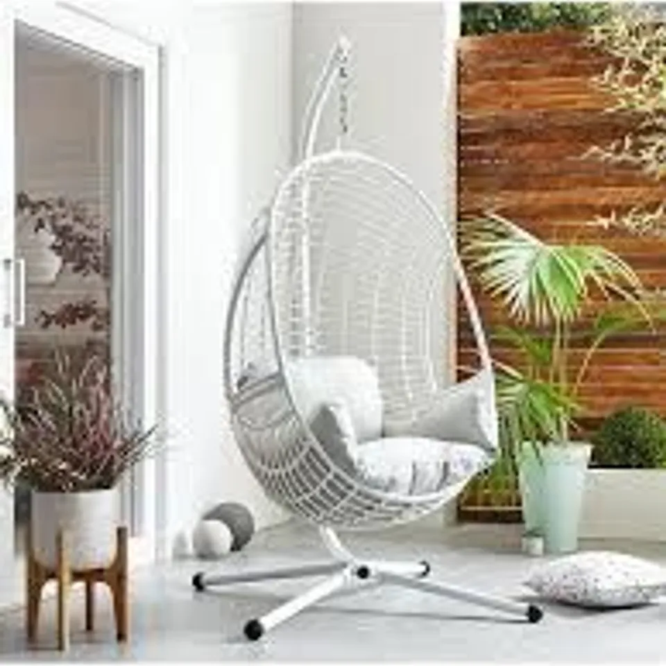 BOXED PORTOFINO HANGING EGG CHAIR (1 BOX) RRP £329.99