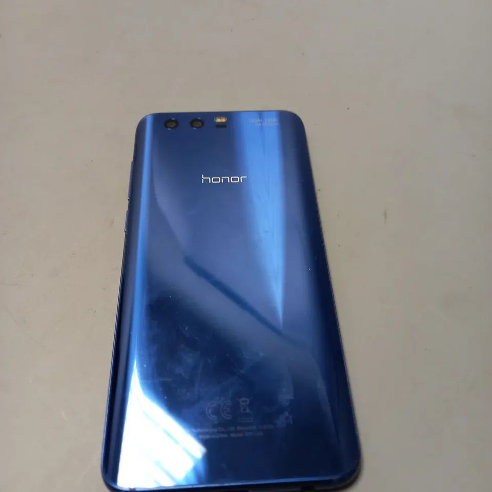 HONOR 8 