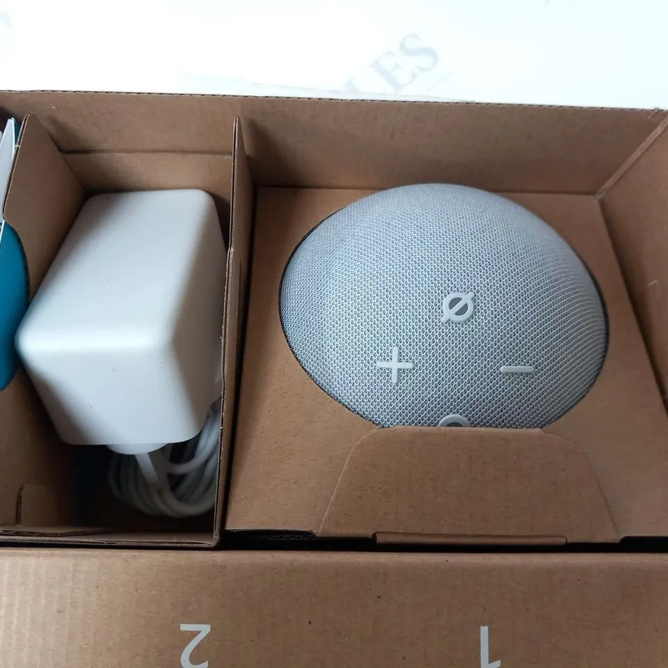 BOXED ALEXA ECHO DOT 5TH GENERATION