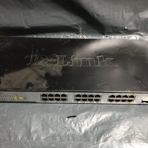 D-LINK DGS-1224T 24-PORT GIGABIT ETHERNET SWITCH