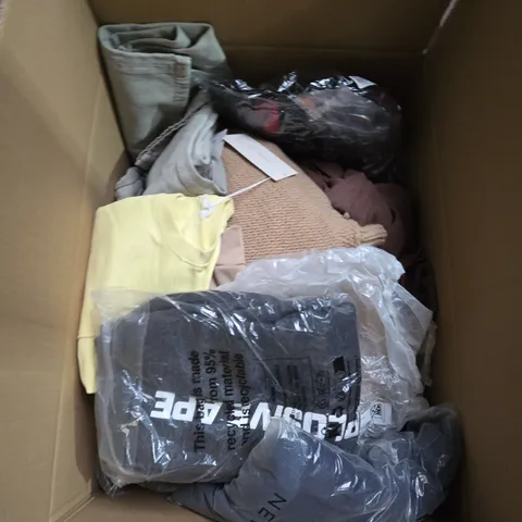 LARGE BOX OF ASSORTED CLOTHING ITEMS IN VARIOUS SIZES, STYLES AND COLOUR 