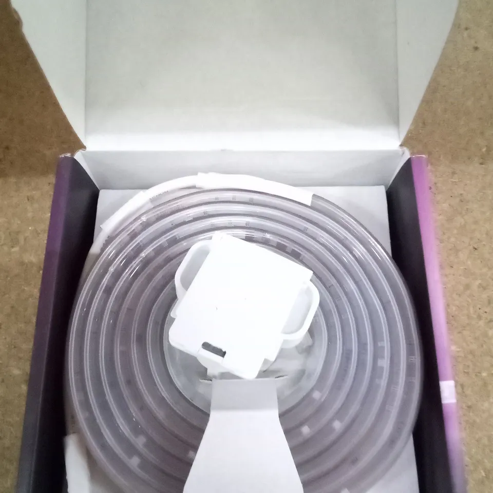 BOXED PHILLIPS HUE 2M WHITE AND COLOUR AMBIANCE STRIP