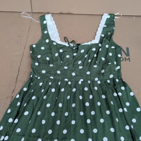 NOBODY'S CHILD HEATHER PETITE MIDI DRESS GREEN WITH WHITE POLKA DOTS SIZE 12