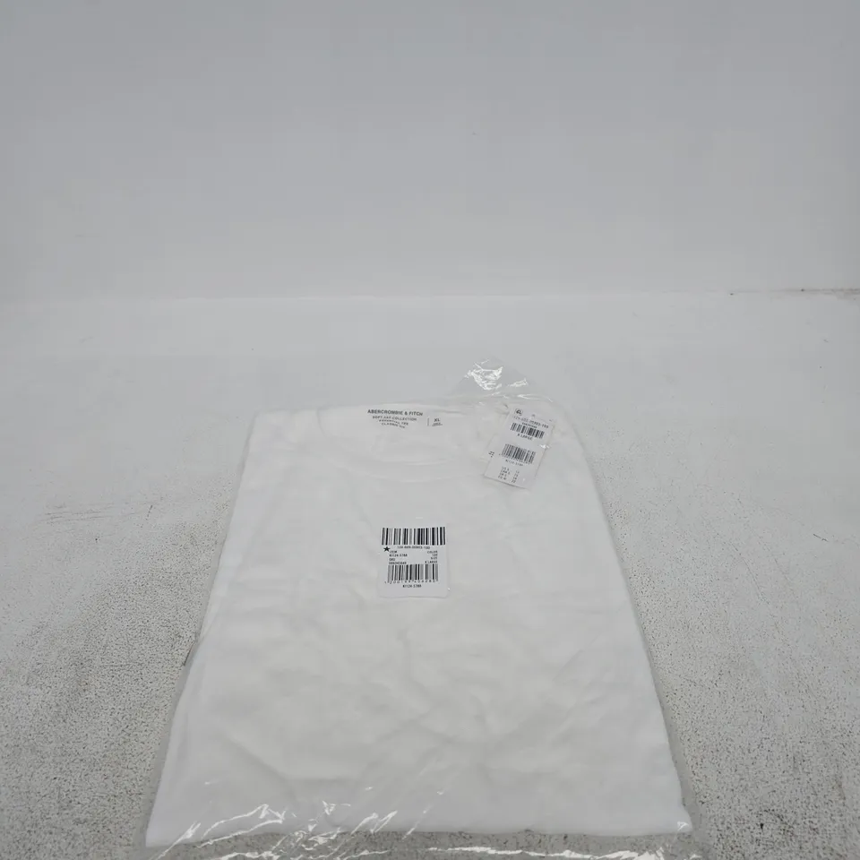 ABERCROMBIE AND FITCH CLASSIC FIT WHITE T SHIRT XL
