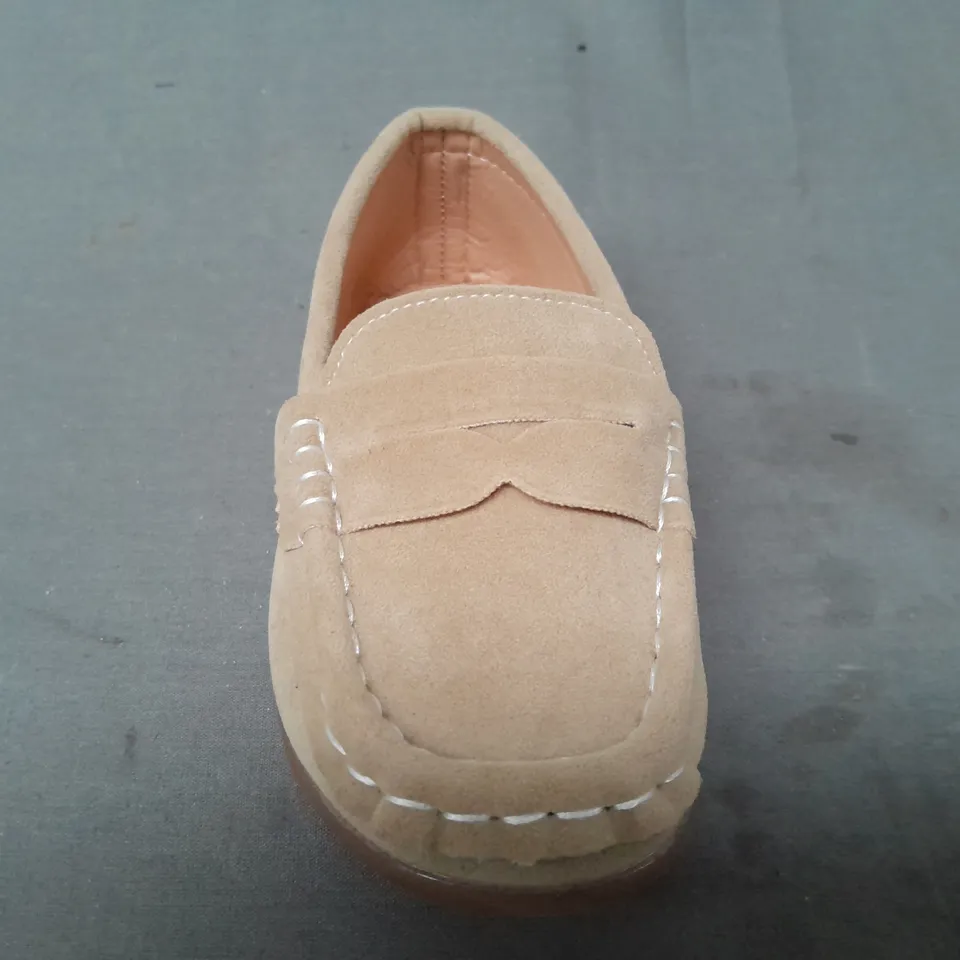 BOXED PAIR OF DESIGNER KID'S LOAFERS IN SAND EU SIZE 29