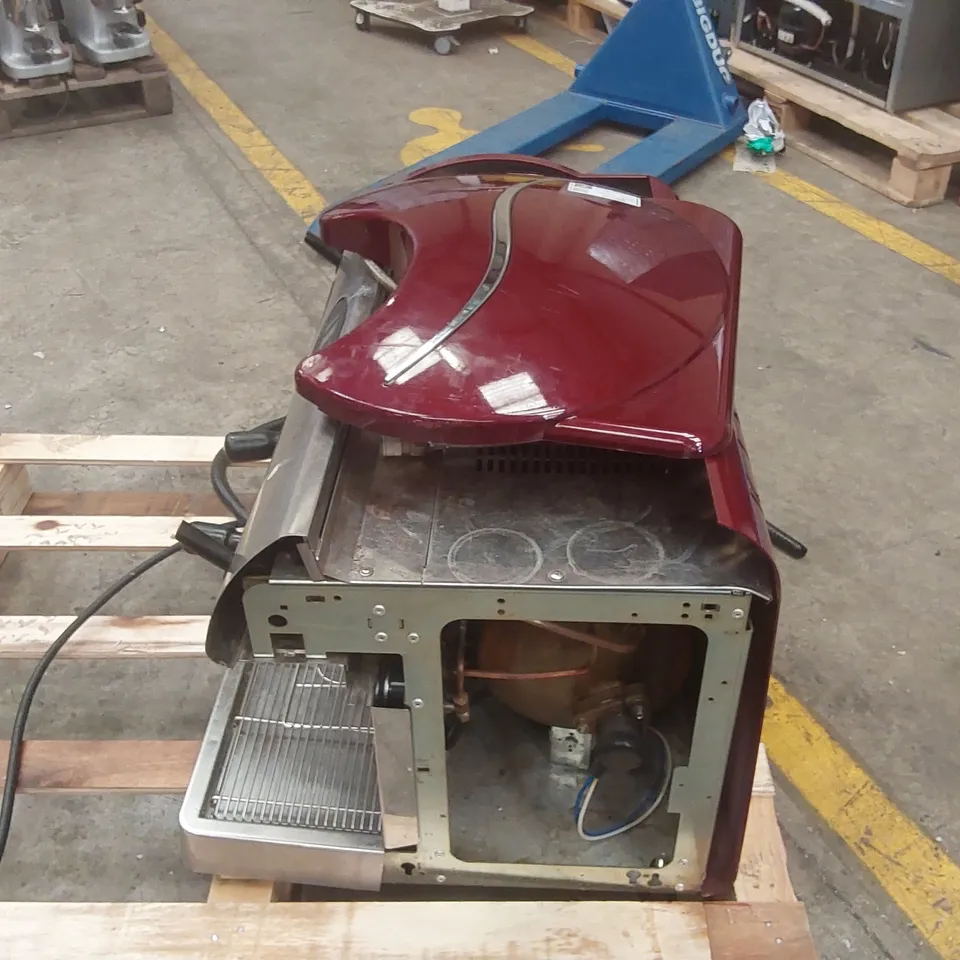 CARIMALI COMMERCIAL 2 GROUP COFFEE MACHINE