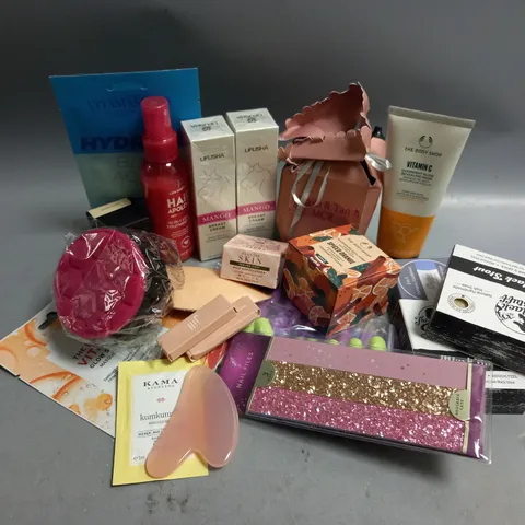 APPROXIMATELY 20 ASSORTED HEALTH AND BEAUTY PRODUCTS TO INCLUDE HUDA BEAUTY BABY BAKE LOOSE BAKING & SETTING POWDER, LIFUSHA MANGO BREAST CREAM, THE BLACK STUFF IRISH SOAP 