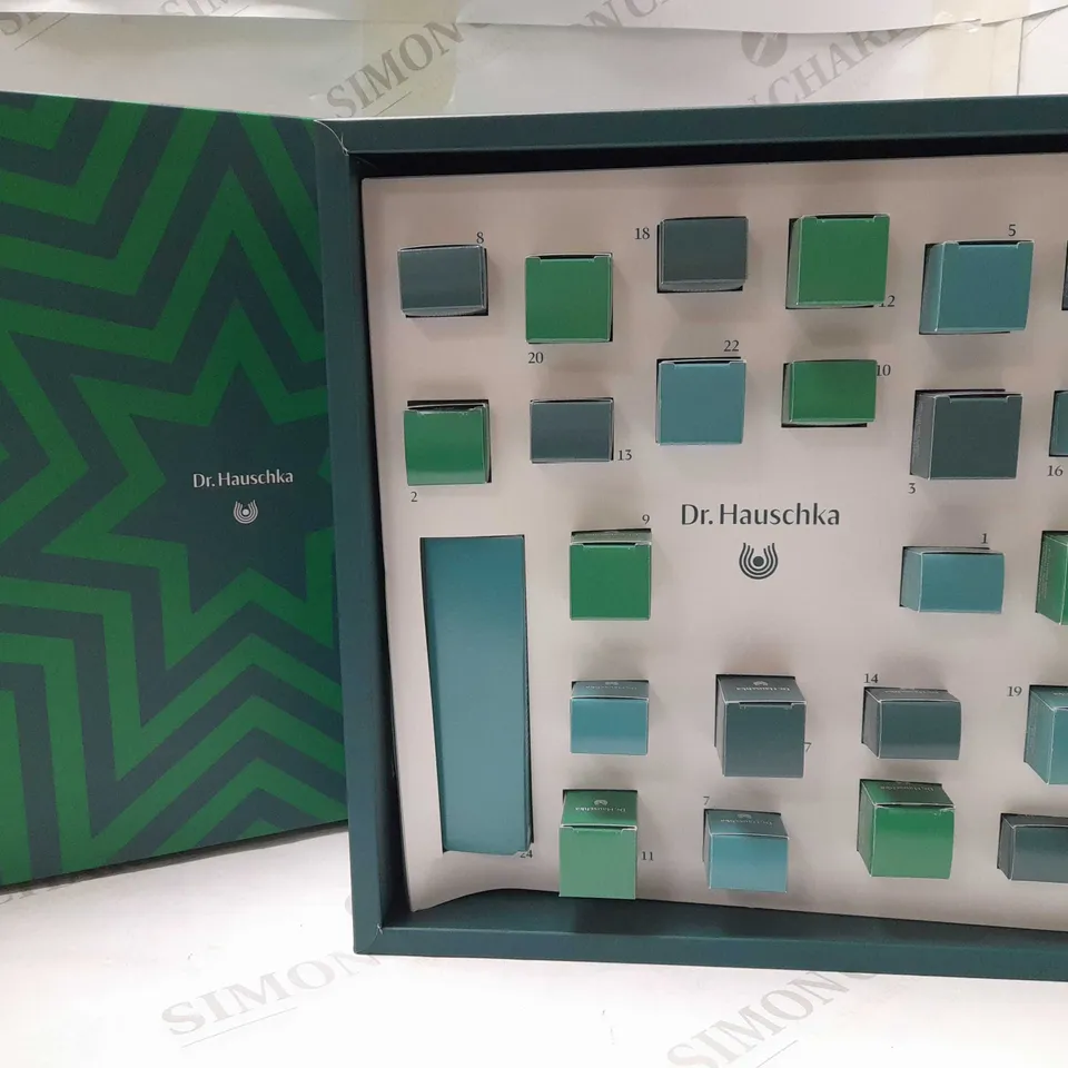 DR. HAUSCHKA ADVENT CALENDAR 2022 