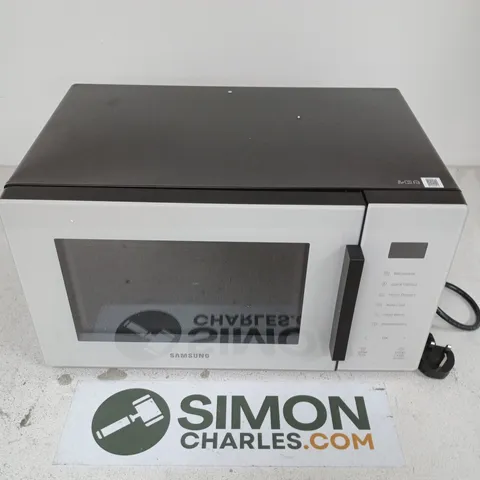 BOXED SAMSUNG MICROWAVE OVEN - MS23T018AE - COLLECTION ONLY
