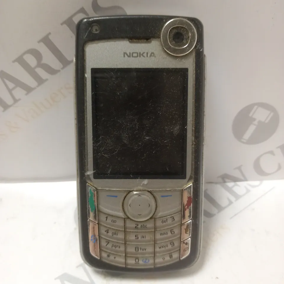 NOKIA 6680 MOBILE PHONE 