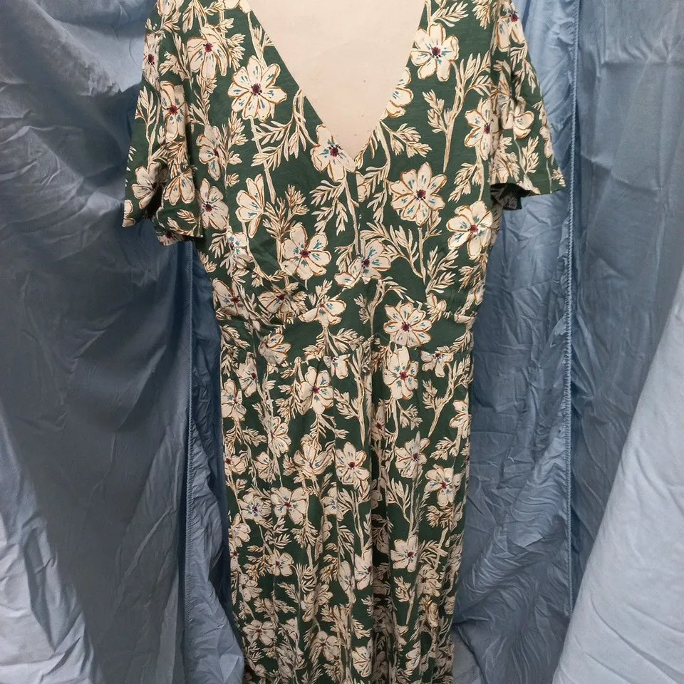 SEASALT CORNWALL GREEN FLORAL DRESS – UK 20 (EU 48, US 16)