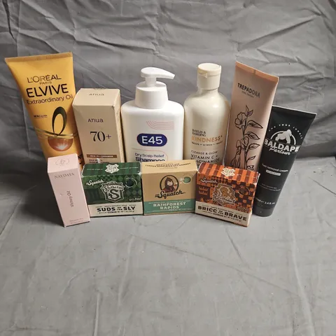 APPROXIMATEY 20 ASSORTED HEALTH AND BEAUTY PRODUCTS TO INCLUDE - E45 SHAMPOO - BALDAPE HAIR REMOVAL CREAM - TREPADORA CLEANSING CLAY WASH - ETC