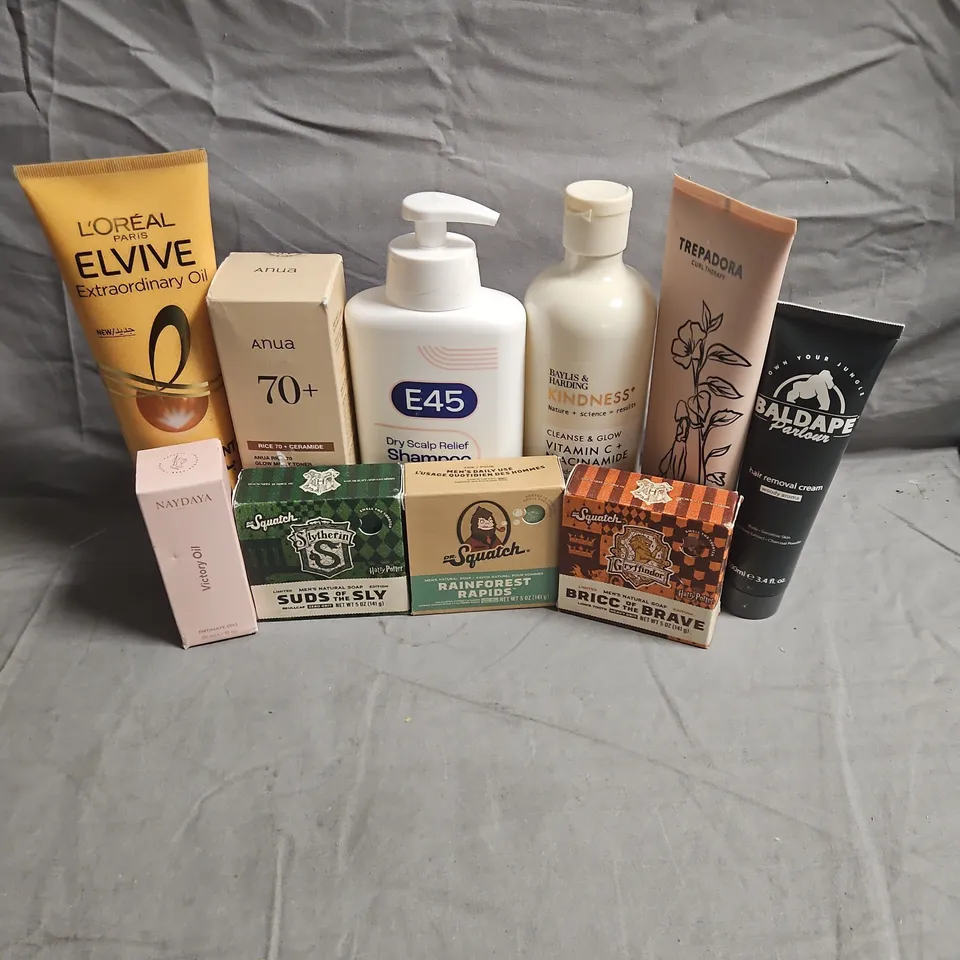 APPROXIMATEY 20 ASSORTED HEALTH AND BEAUTY PRODUCTS TO INCLUDE - E45 SHAMPOO - BALDAPE HAIR REMOVAL CREAM - TREPADORA CLEANSING CLAY WASH - ETC