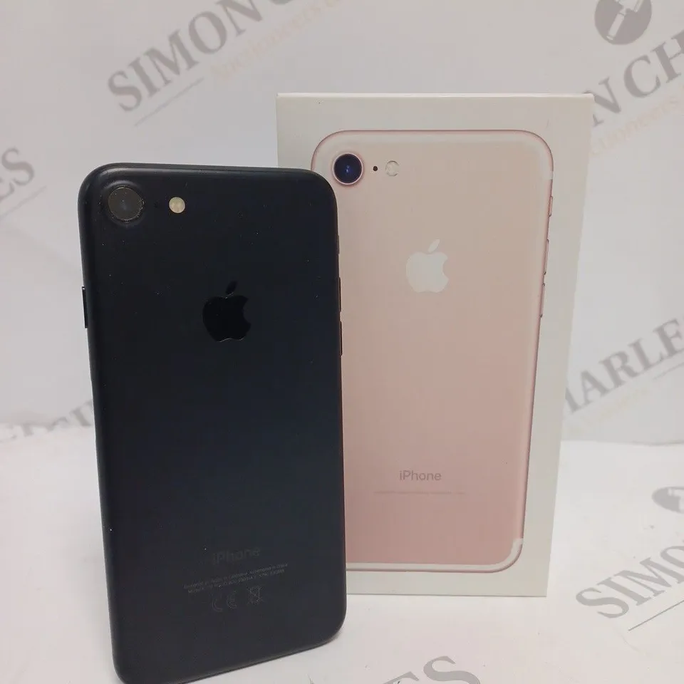 APPLE IPHONE 7 (A1778) SMARTPHONE